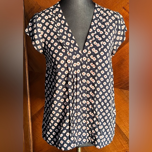 Tommy Hilfiger Tops - 🌺TOMMY HILFIGER🌺 TOP 🌺 HOST PICK 🌺